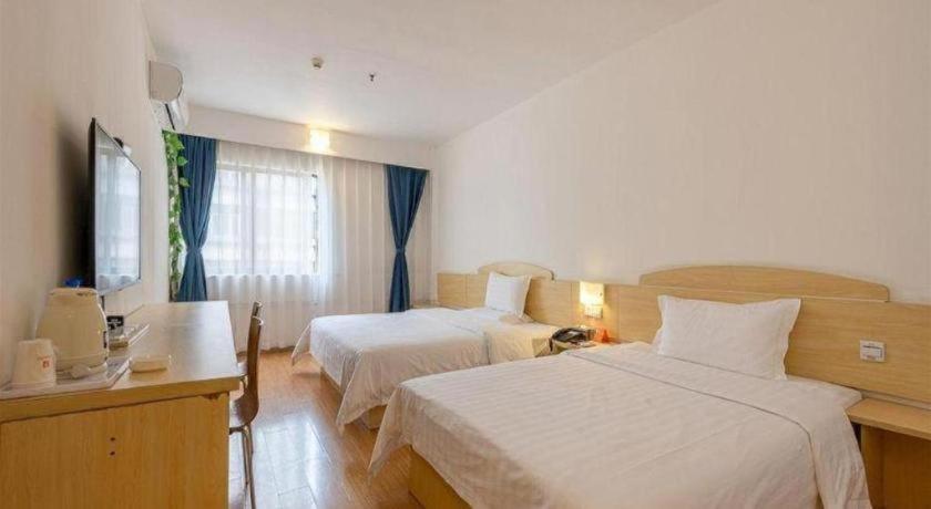 7 Days Inn (Foshan Zumiao Metro Station, Weiguo Road) 21/50