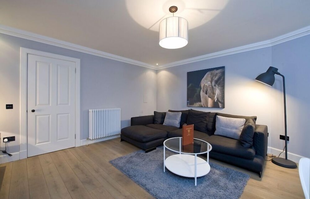 Destiny Scotland - Q-Residence 17/29