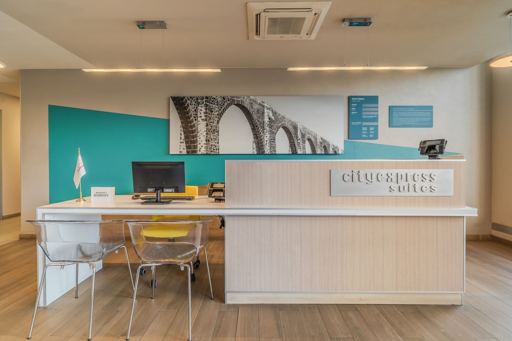 City Express Suites by Marriott Queretaro 8/73