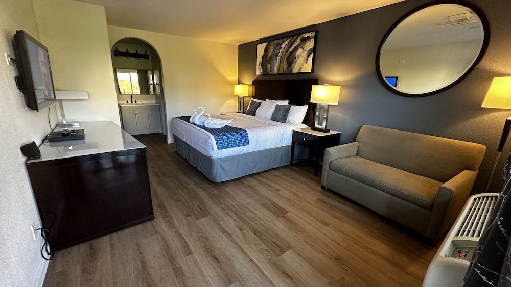 Sierra Inn 7/17