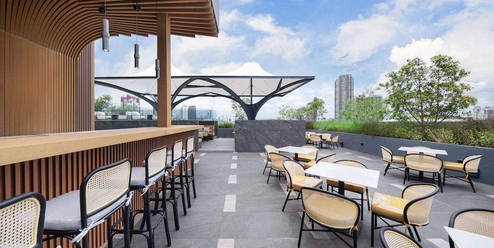 Ramada Plaza by Wyndham Bangkok Sukhumvit 48 32/50