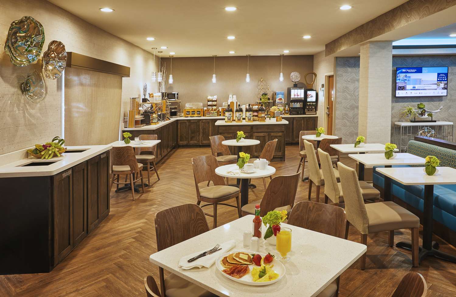 Best Western Plus Hotel Lewisville Flower Mound 26/40