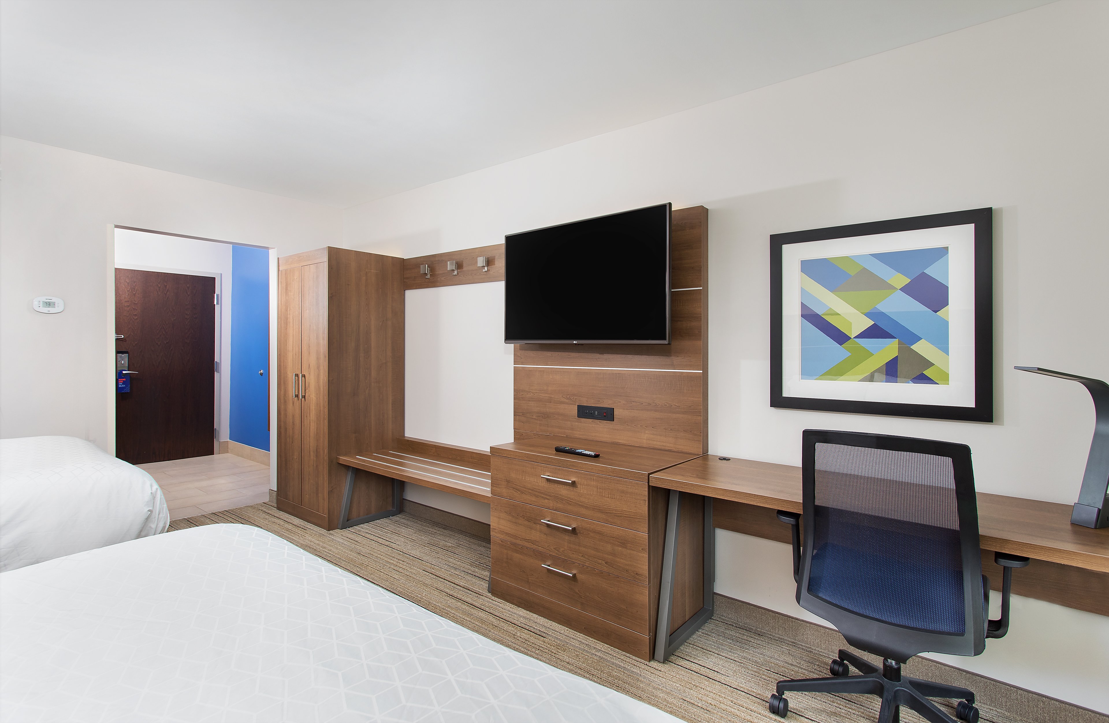 Holiday Inn Express Williamsburg 34/66