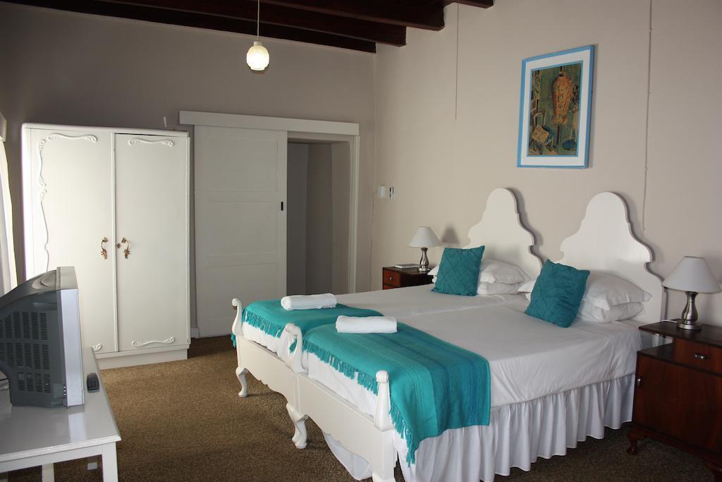 Karoopark Guest House 5/20