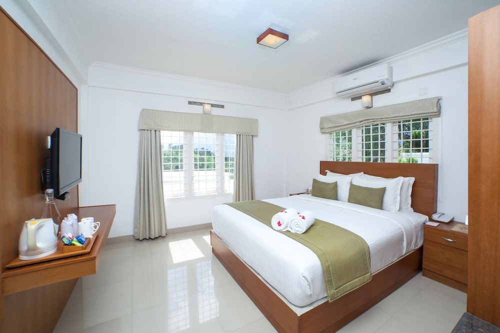 2 Bedrooms, Luxury, Villa, King Bed, Garden View, Garden Area