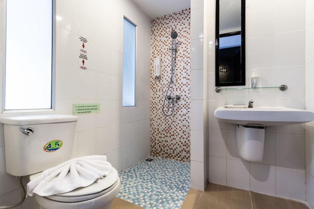 7q Patong Beach Hotel 49/49