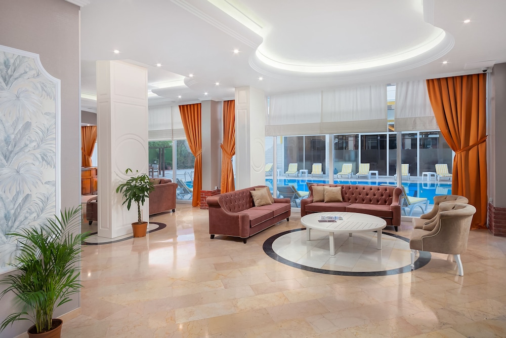 Golden Orange Hotel 33/50