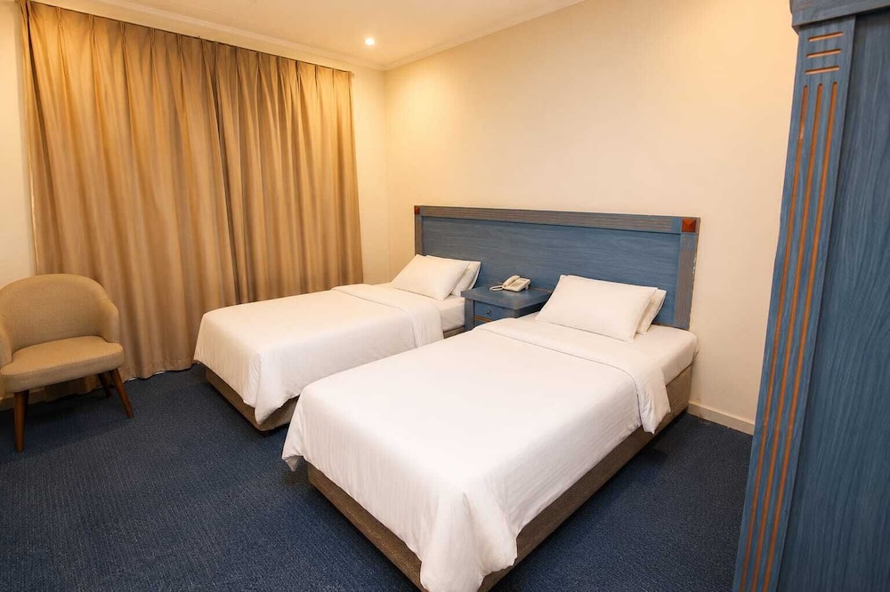 Julphar Hotel 9/42