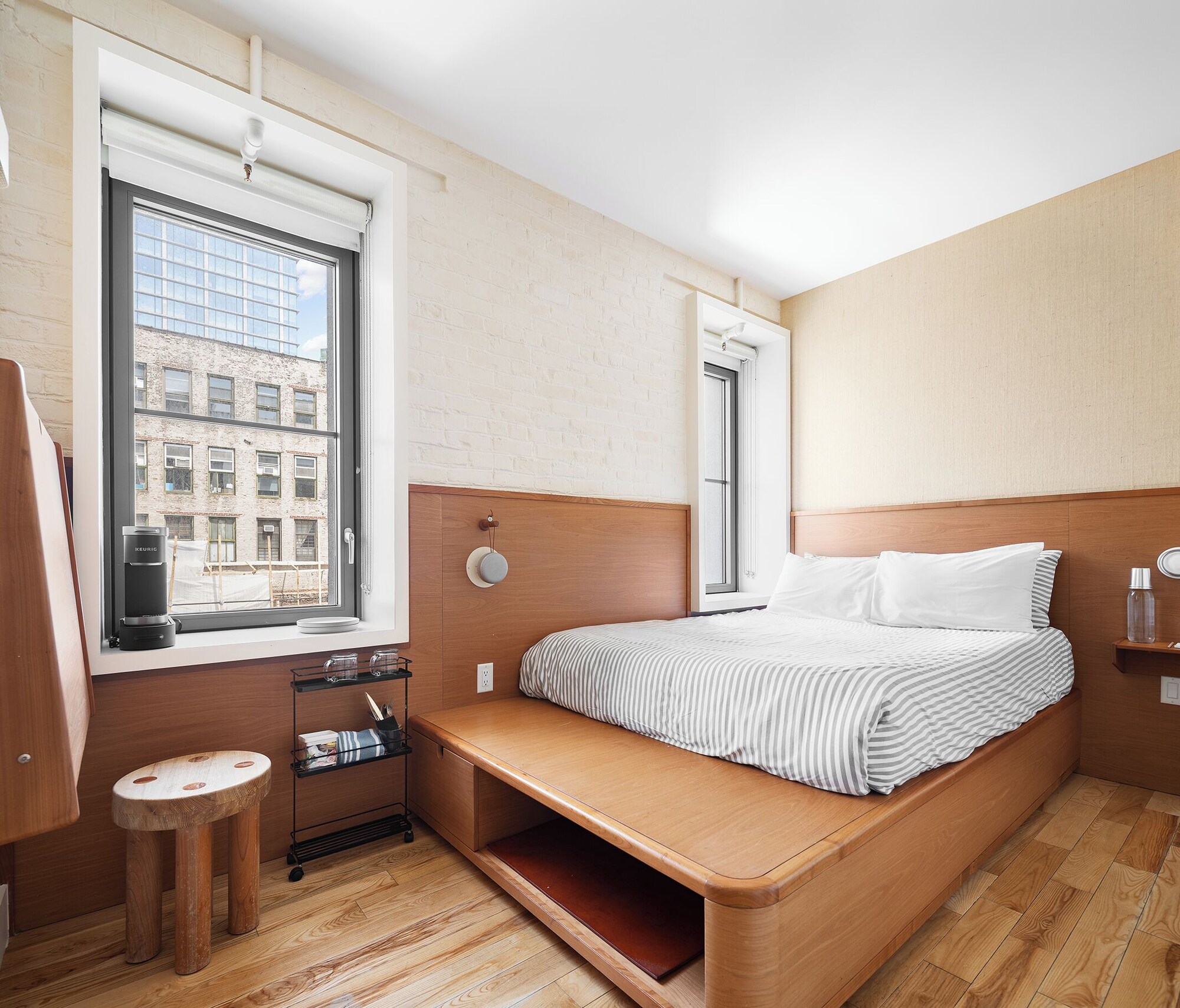 Studio, Queen Bed, with View
