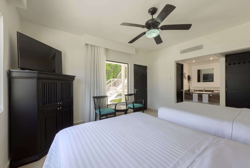 Allegro Playacar - All Inclusive Resort 10/66