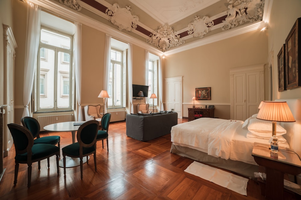 Royal Palace Hotel and Spa 7/33