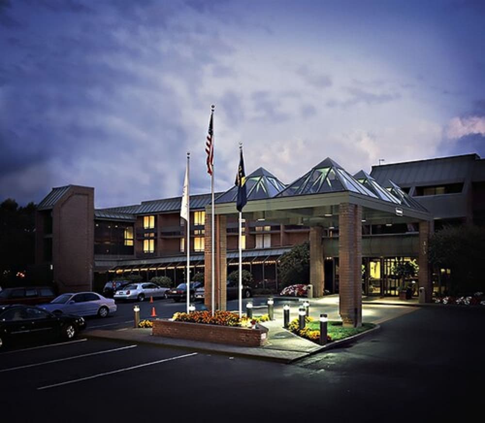 University Place Hotel Conference Center 3/51