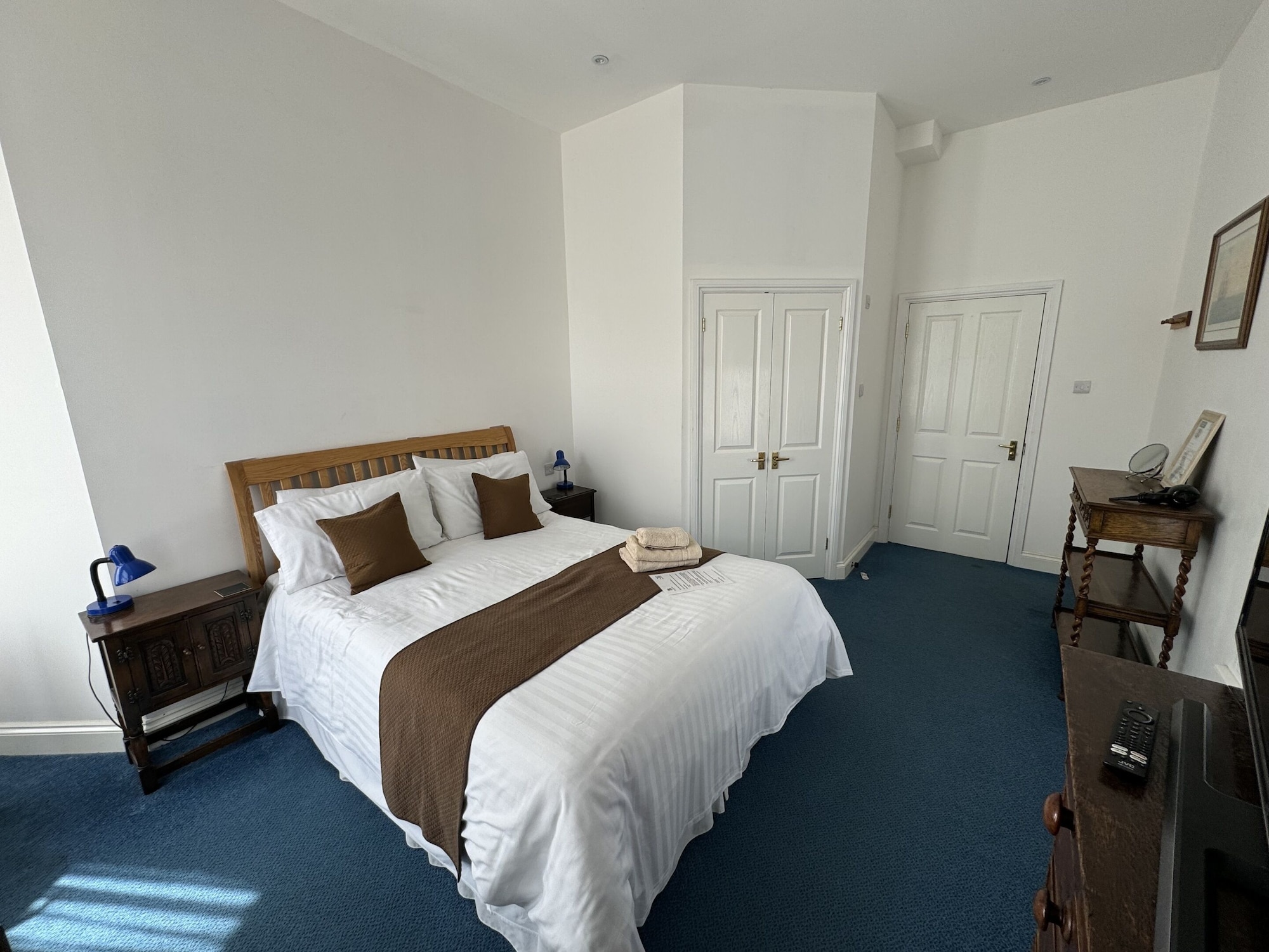 SUPERIOR, DOUBLE BED