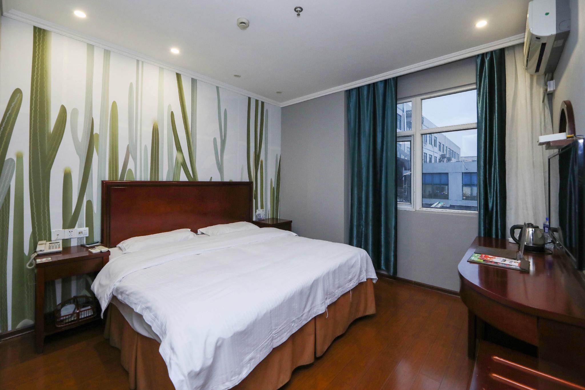 GUEST ROOM, DOUBLE BED