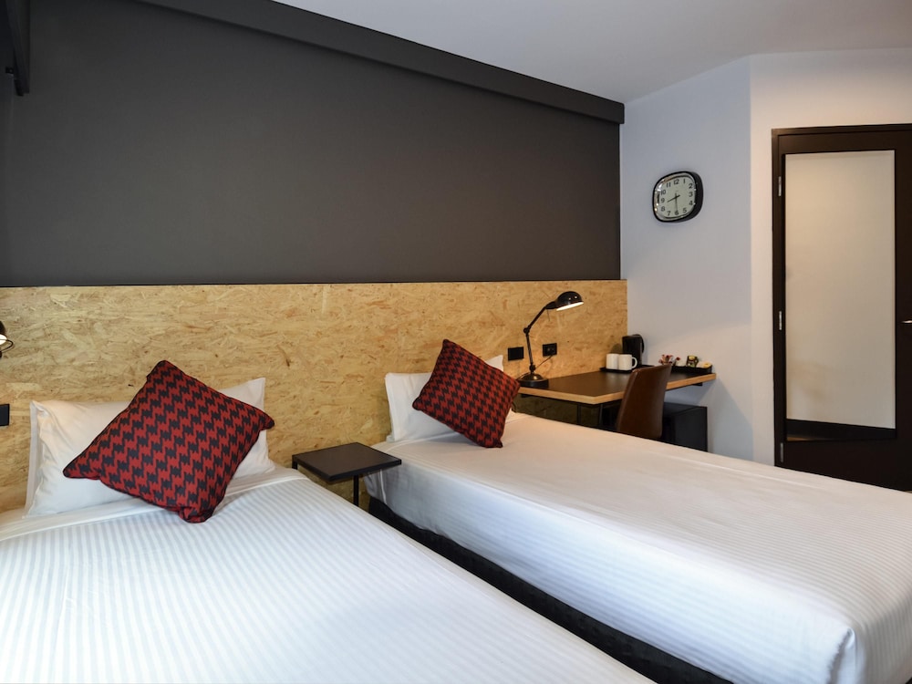 Ibis Budget Sydney East 30/68