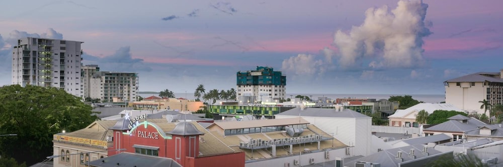 Inn Cairns 52/56