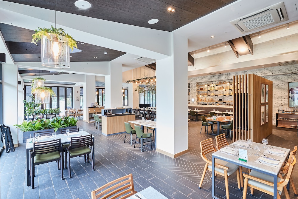 Eden Paradise Hotel 38/63
