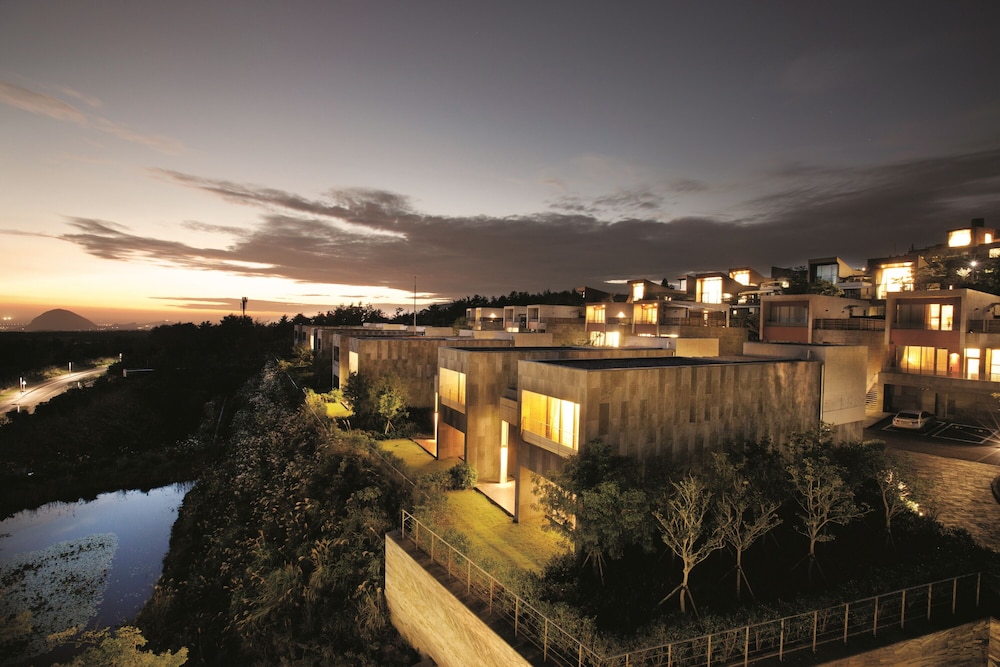Lotte Resort Jeju Art Villas 45/50