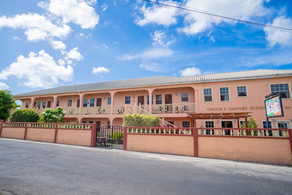 Connies Comfort Suites 5/50