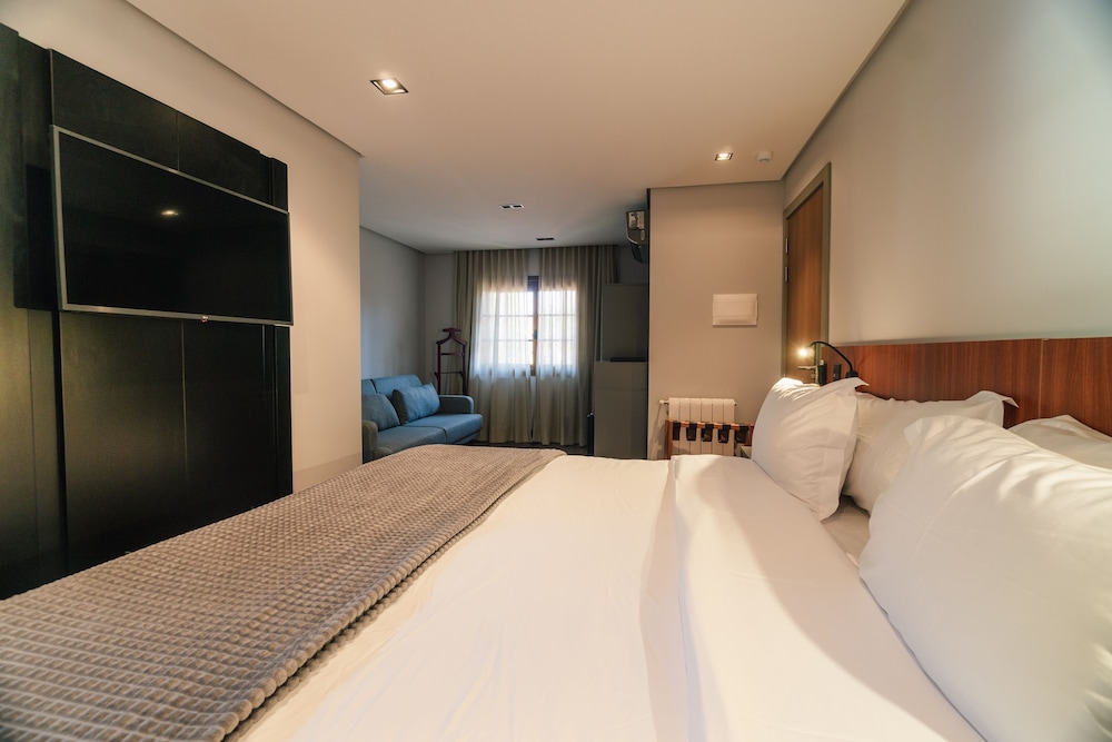249 Design Hotel 7/42