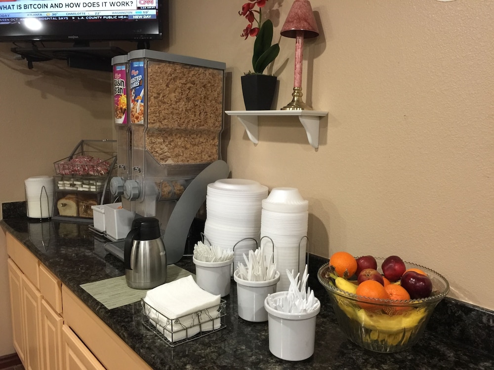 Super 8 By Wyndham Cedar City 17/31