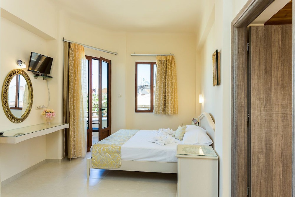 Polyxenia Boutique Hotel 20/50