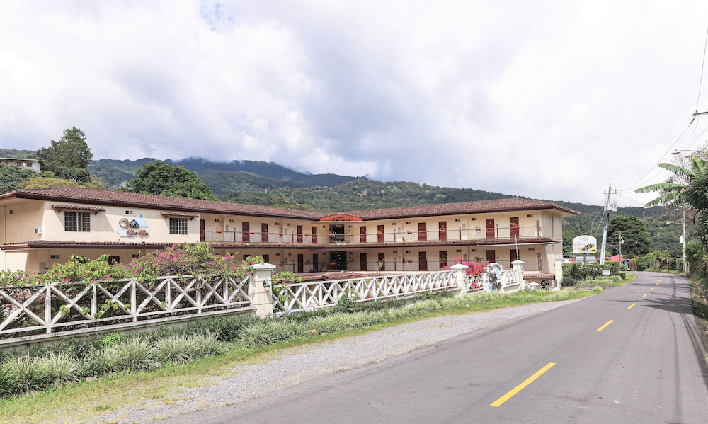 Valle Del Rio S A Hotel 6/68