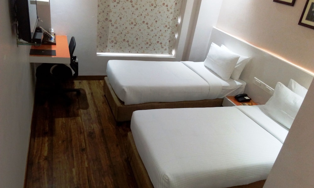 Mango Hotels Prangan - Bhubaneshwar 11/27