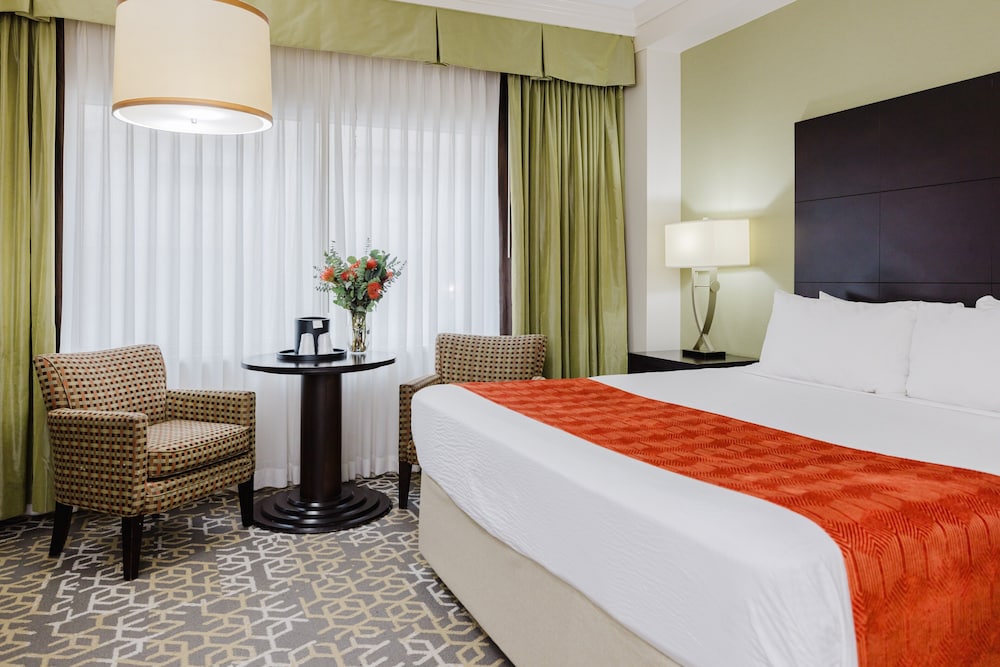 STANDARD, KING BED