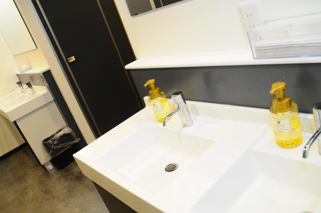 Lore Hostel Doutonbori 98/99