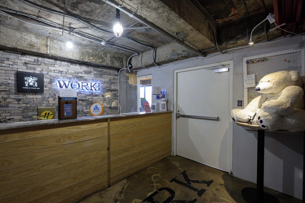 Work Inn Hostel 6/53