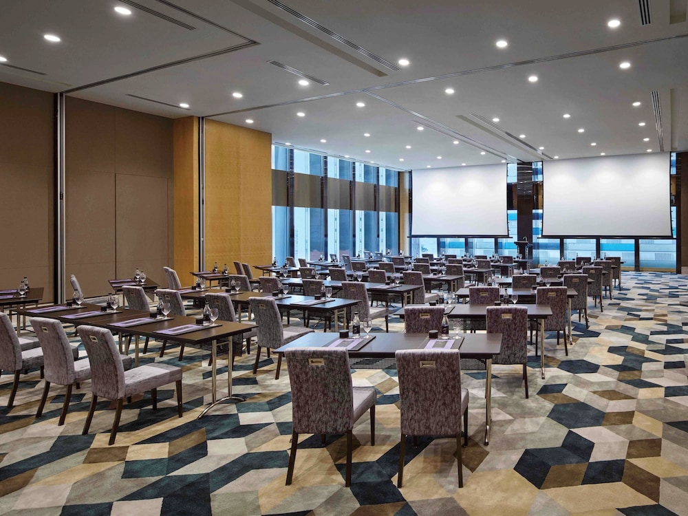 Sofitel Singapore City Centre 56/71
