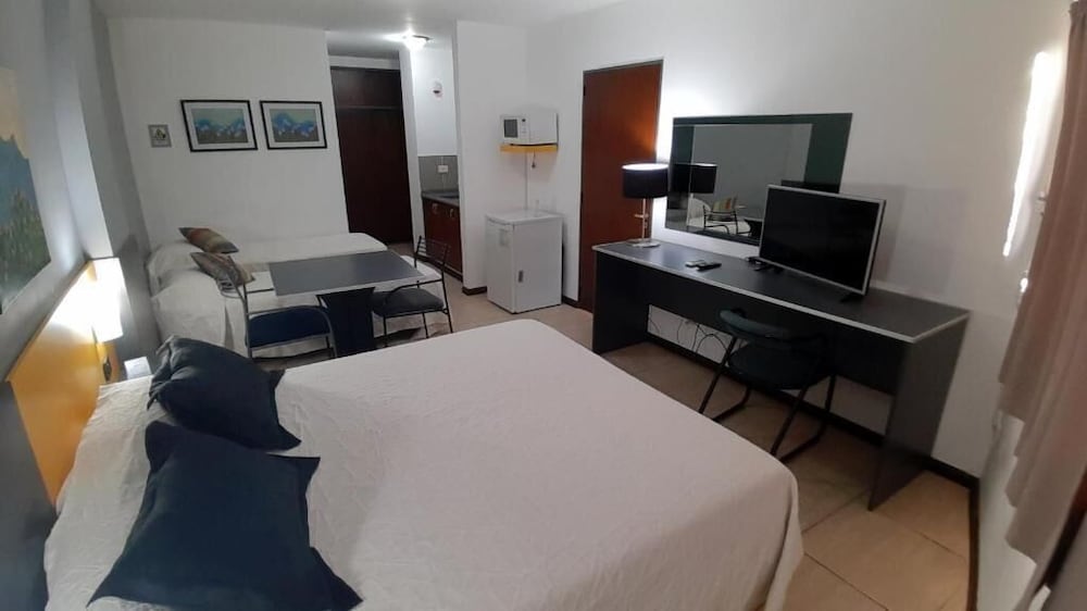 Apart Hotel Alvear 6/23