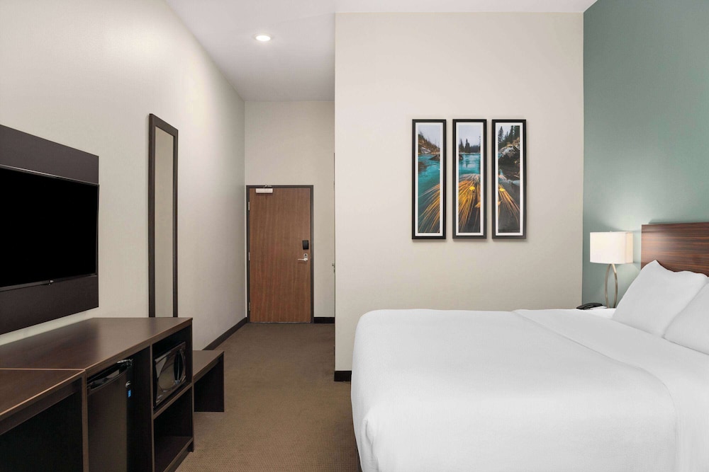 La Quinta Inn & Suites by Wyndham Wenatchee 8/34