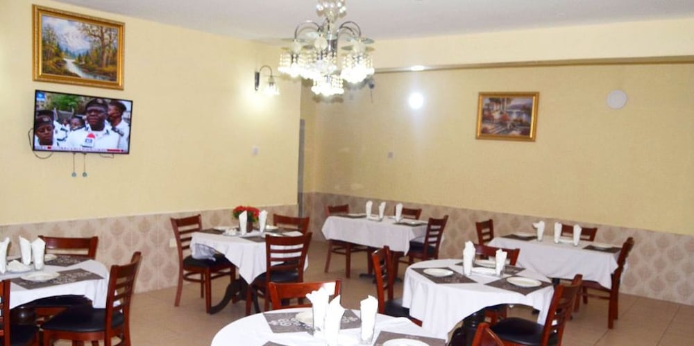 Residency Hotel Area 11 32/46
