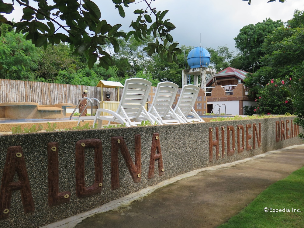 Alona Hidden Dream Resort by SMS Hospitality 42/50