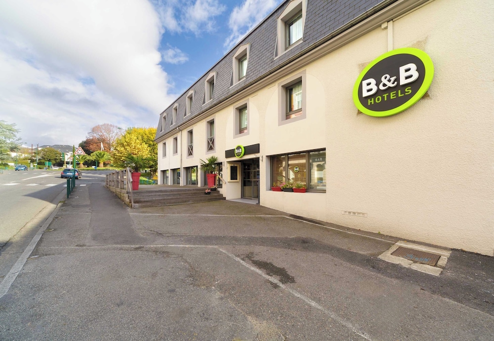 B&B HOTEL Lourdes Centre Gare 3 etoiles 39/48