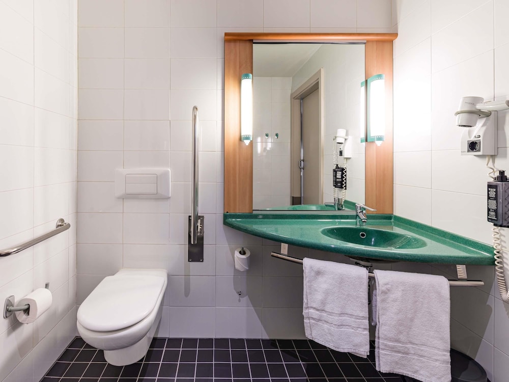 Ibis Madrid Getafe 83/84