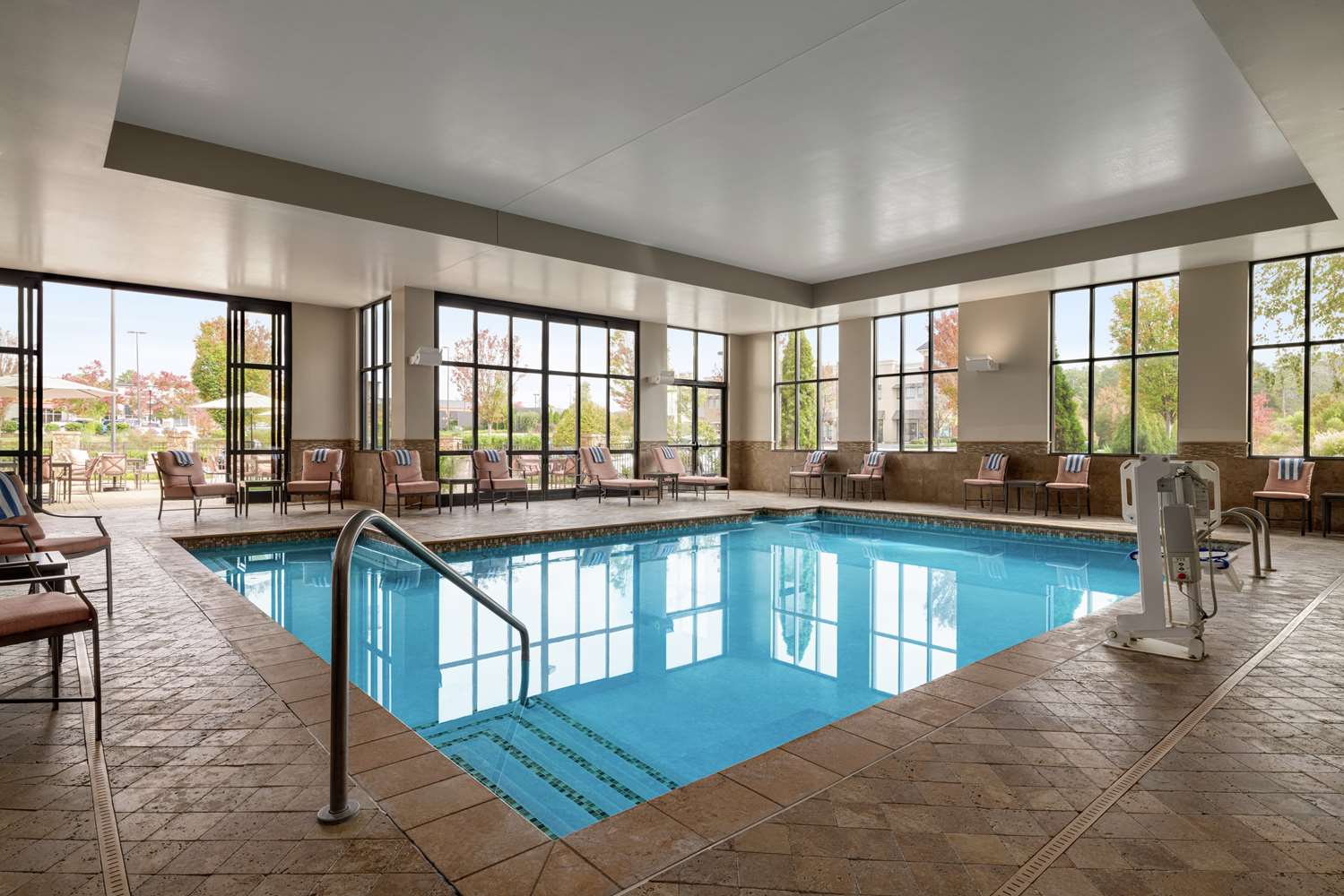 swimming pool spa