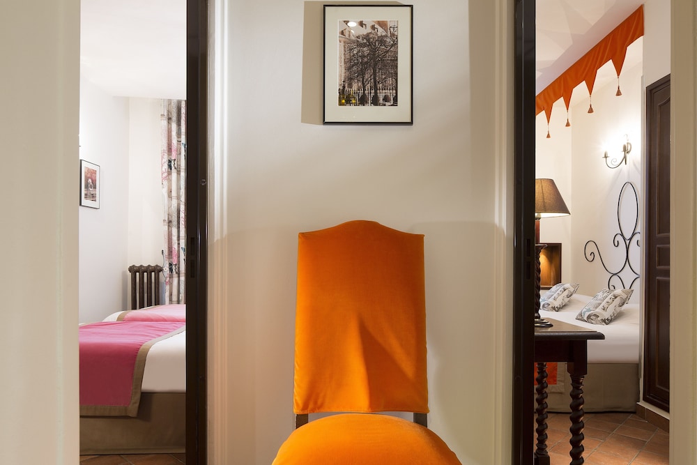 HOTEL CASTEX 49/54