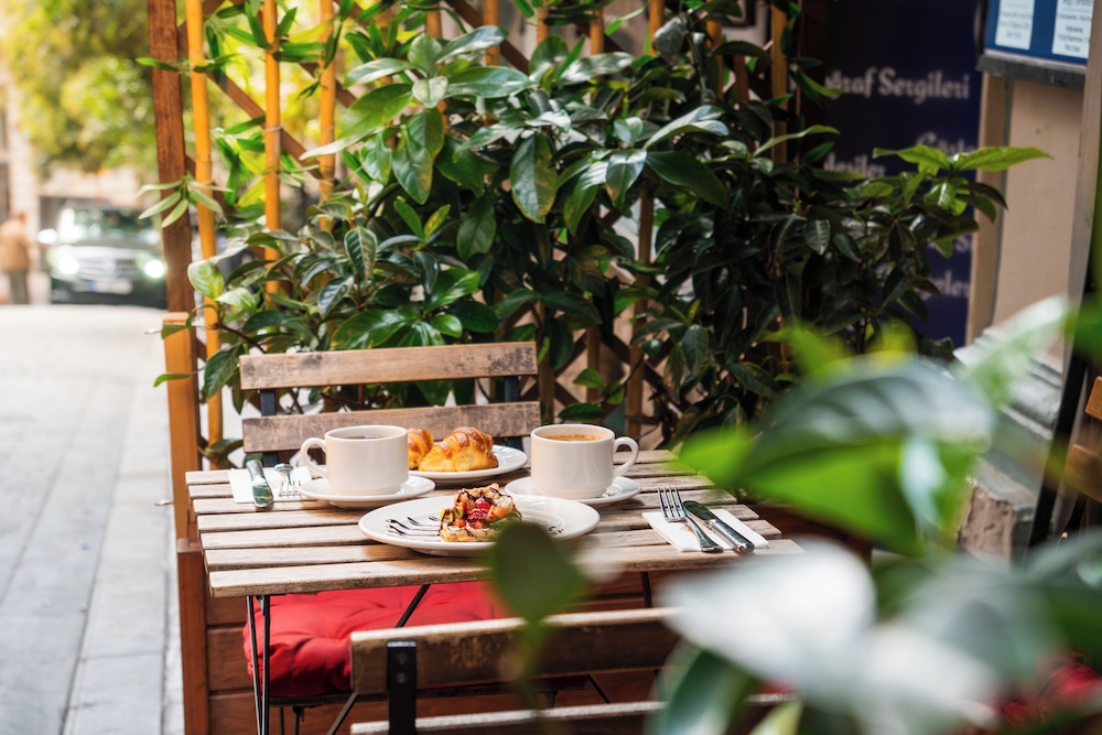 Akka Suites Taksim Hotel 37/50