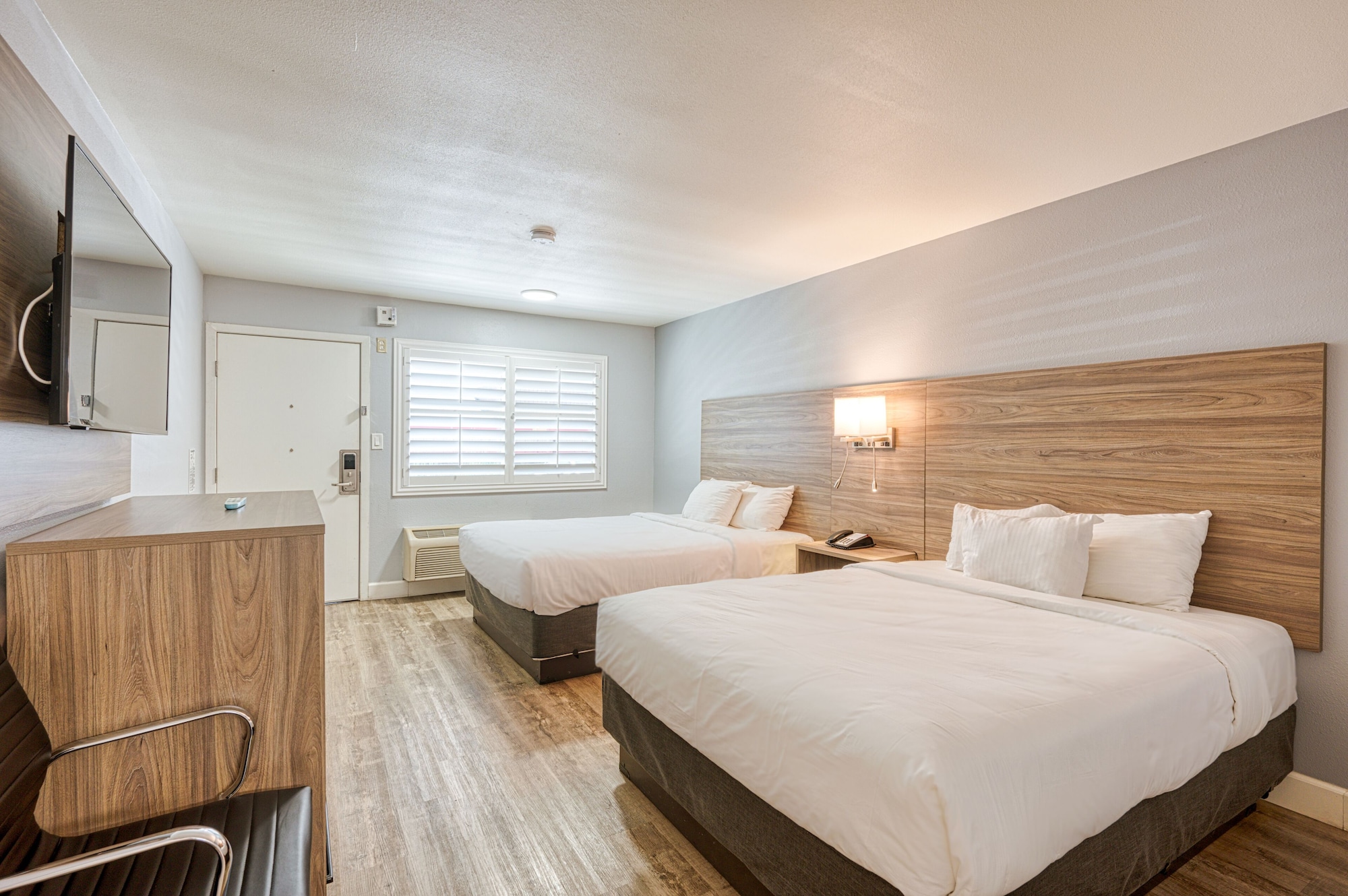 STANDARD, 2 QUEEN BEDS, ACCESSIBLE