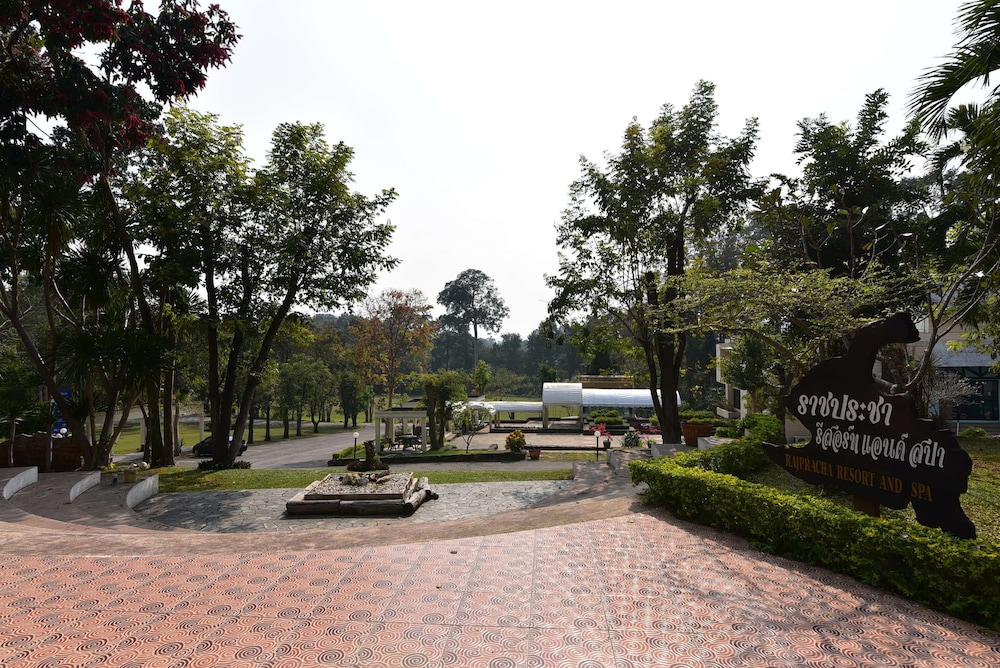 Rajpracha Sport Resort 16/20