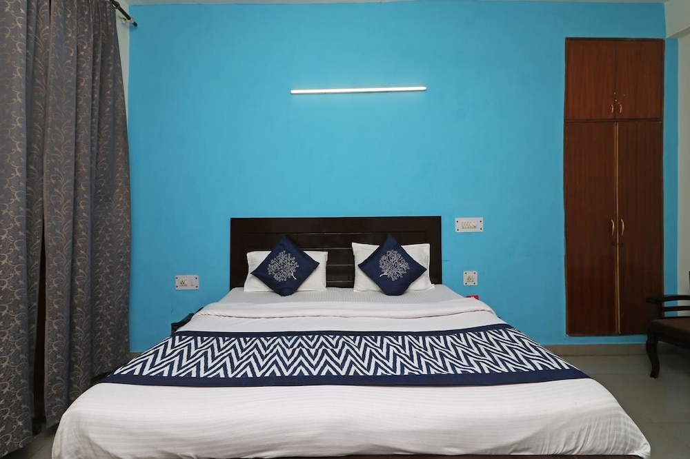 Hotel Akash Palace 11/21