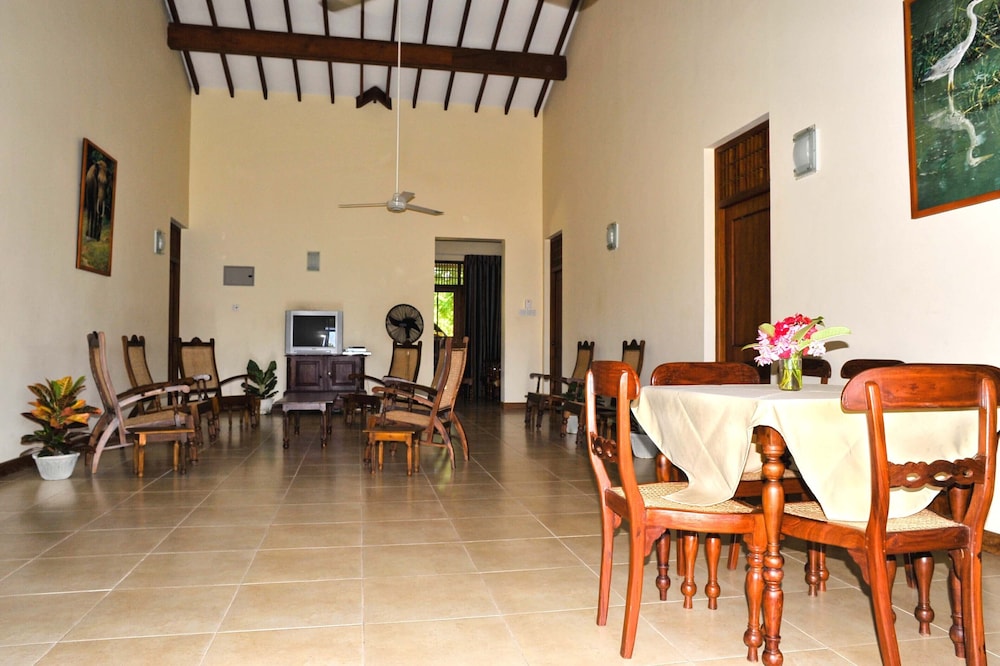 The Lake View Bungalow Yala 31/50