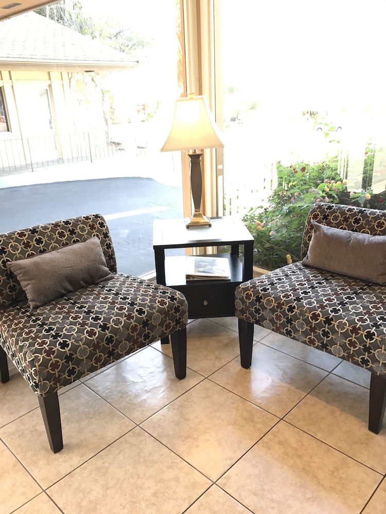 Inn at San Luis Obispo 38/57