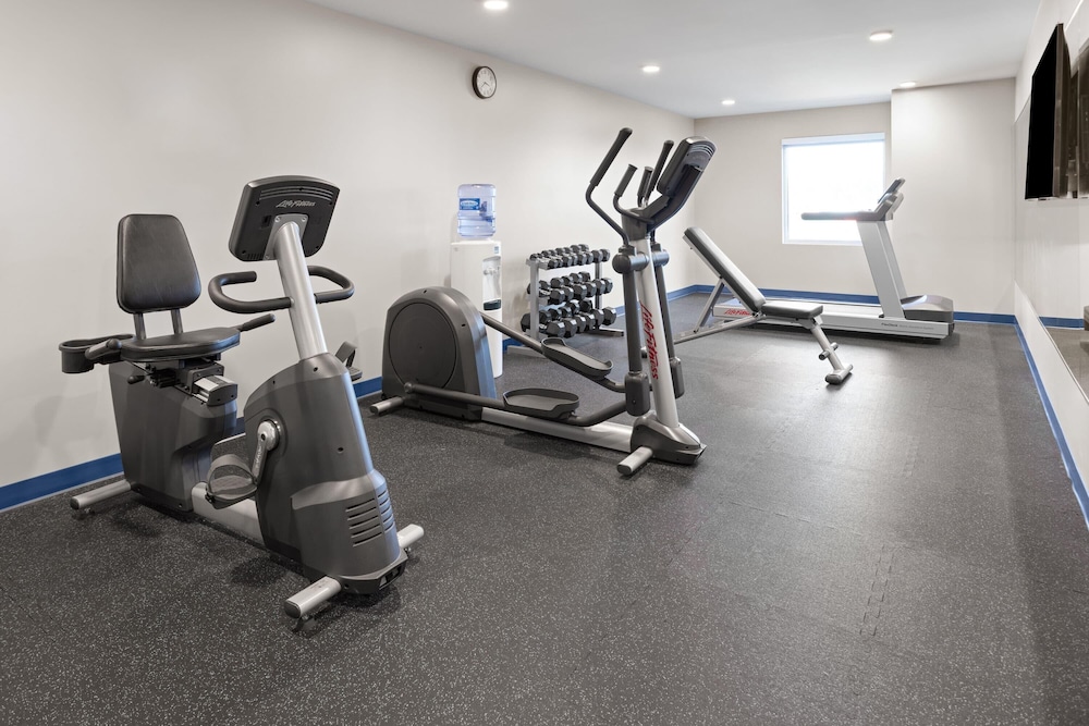 Microtel Inn and Suites by Wyndham Rehoboth Beach 38/62