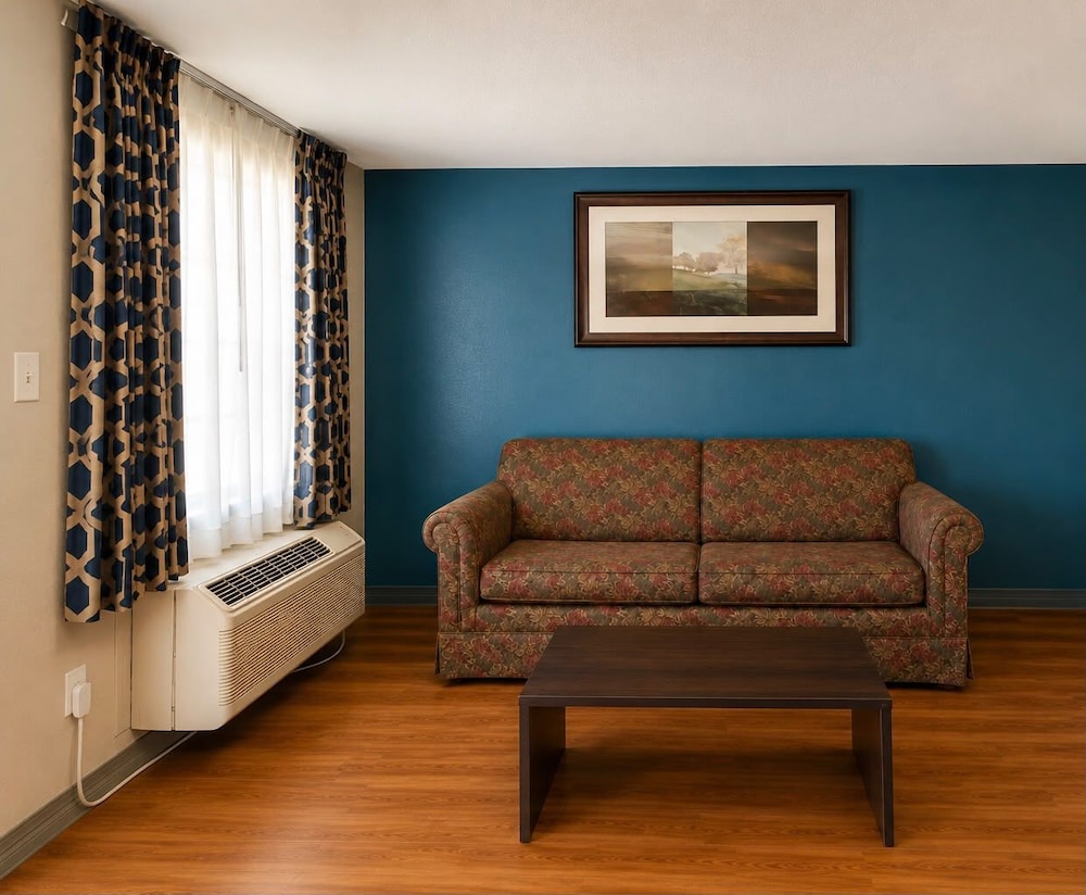Stratford House Inn and Suites 29/51