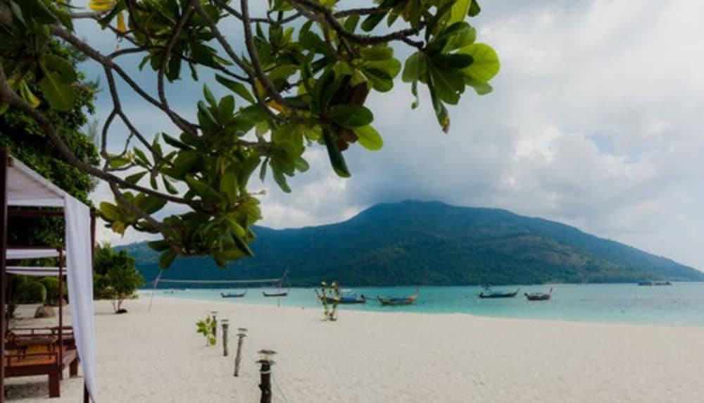 Lipe Beach Resort 40/50