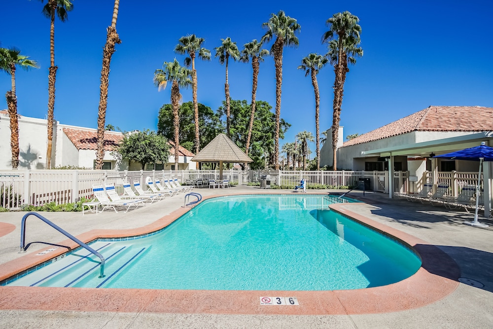 Desert Breezes Resort 10/54
